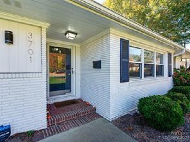 Primary Photo - Stunning Colonial Village updated home sec...
