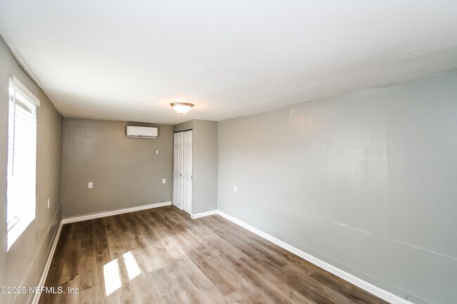 Building Photo - 4431 Telka Lynn Dr