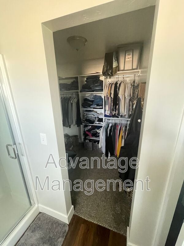 Building Photo - 1010 N 20 E