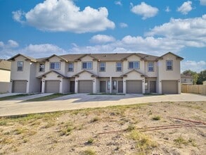 Building Photo - 7503 Savannah Brooks