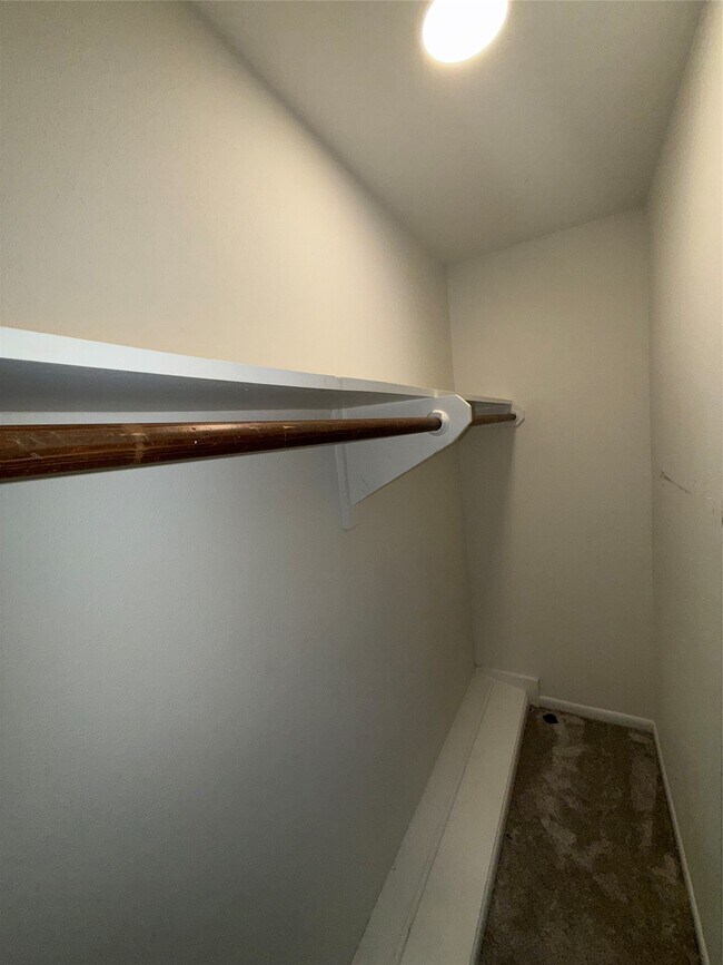 Building Photo - 2039 Winrock Blvd