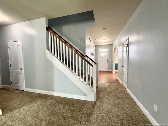 Building Photo - 260 Trenton Pl