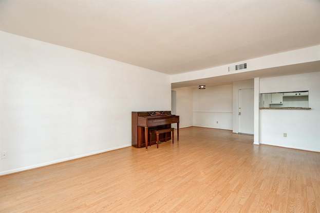 Building Photo - 8529 Hearth Dr