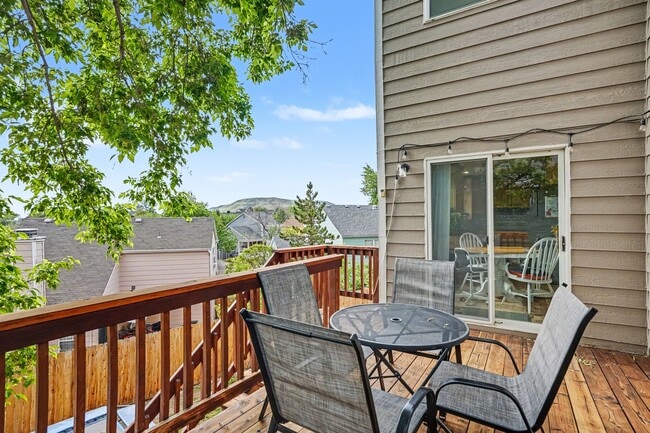 Building Photo - 448 Somerset Dr