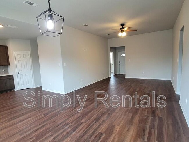 Building Photo - Shelby Ave 3413