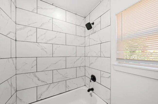 Building Photo - Charming 3-Bedroom 2-Bath Home for Rent