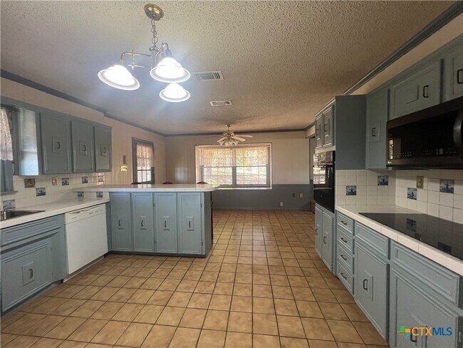 Building Photo - 259 Cloud Ln