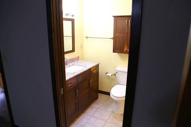 Building Photo - 4 bed 3 bath home, Lease through June 2027