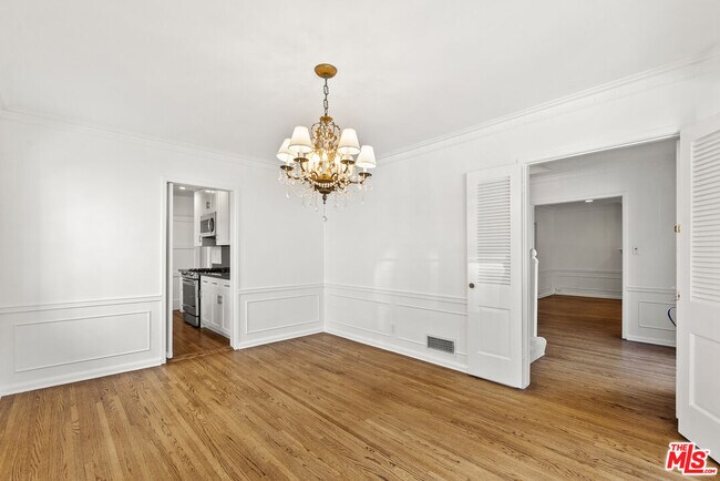 Building Photo - 1204 Beverwil Dr