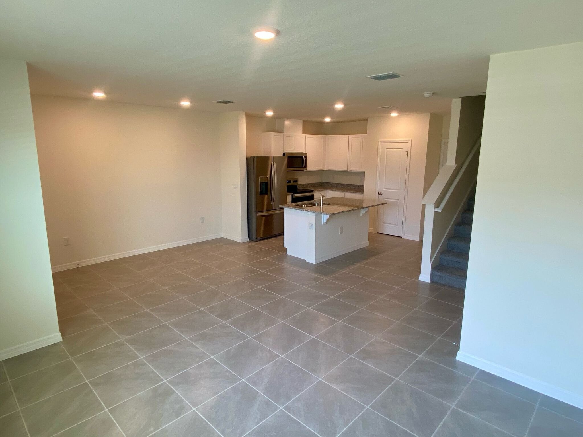 Building Photo - 392 Preston Cv Dr