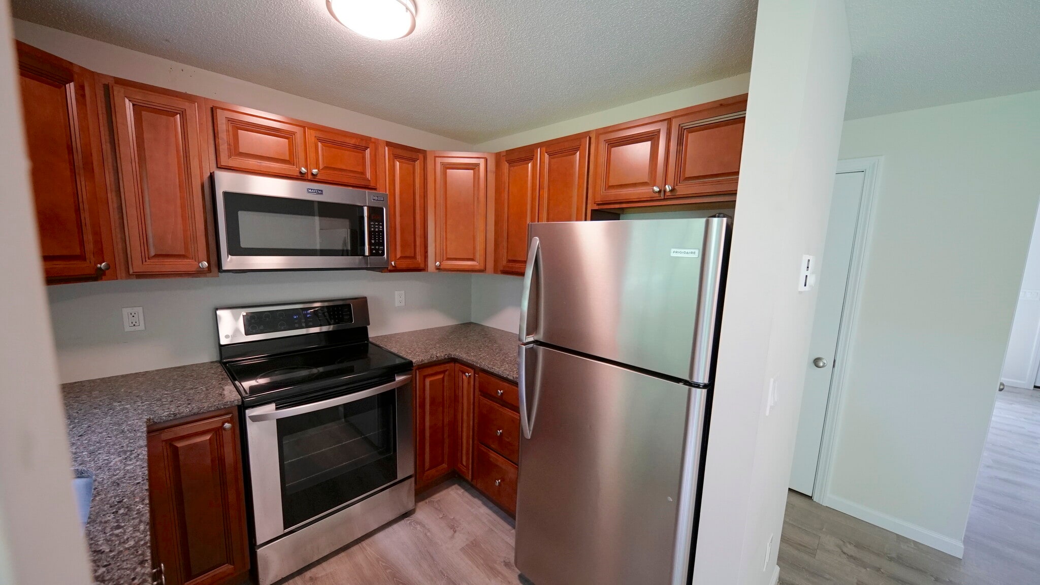 Building Photo - 64 Crystal Ln