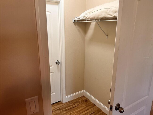 Building Photo - 9017 Paolos Pl