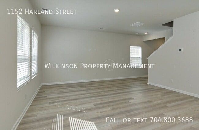 Building Photo - 1152 Harland St