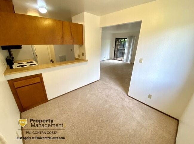 Building Photo - 1171 Honey Trail