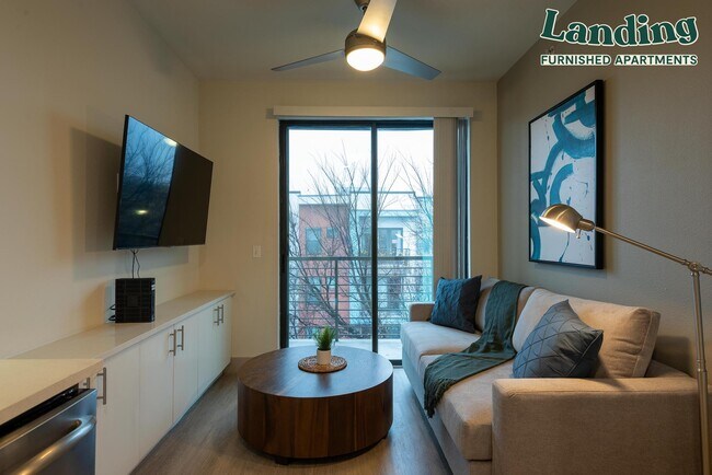 Primary Photo - 1630 E 6th St