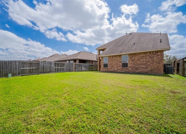 Building Photo - 19330 N Cottonwood Green Ln