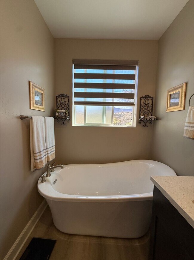 Building Photo - Beautiful Newer Meadows at Rice Ranch Sing...