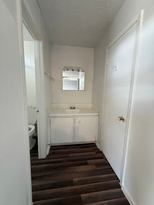 Building Photo - 1016 N 12th St