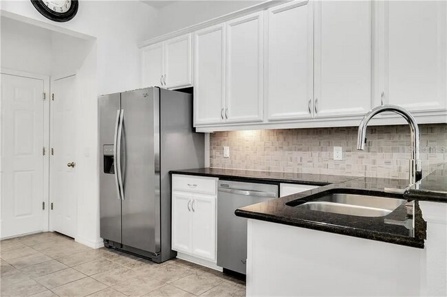 Building Photo - 9428 Woodcrane Dr