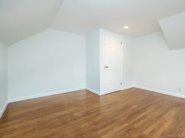 Building Photo - 41 S 4th St