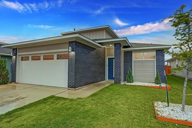 Building Photo - 113 Filifera Ct