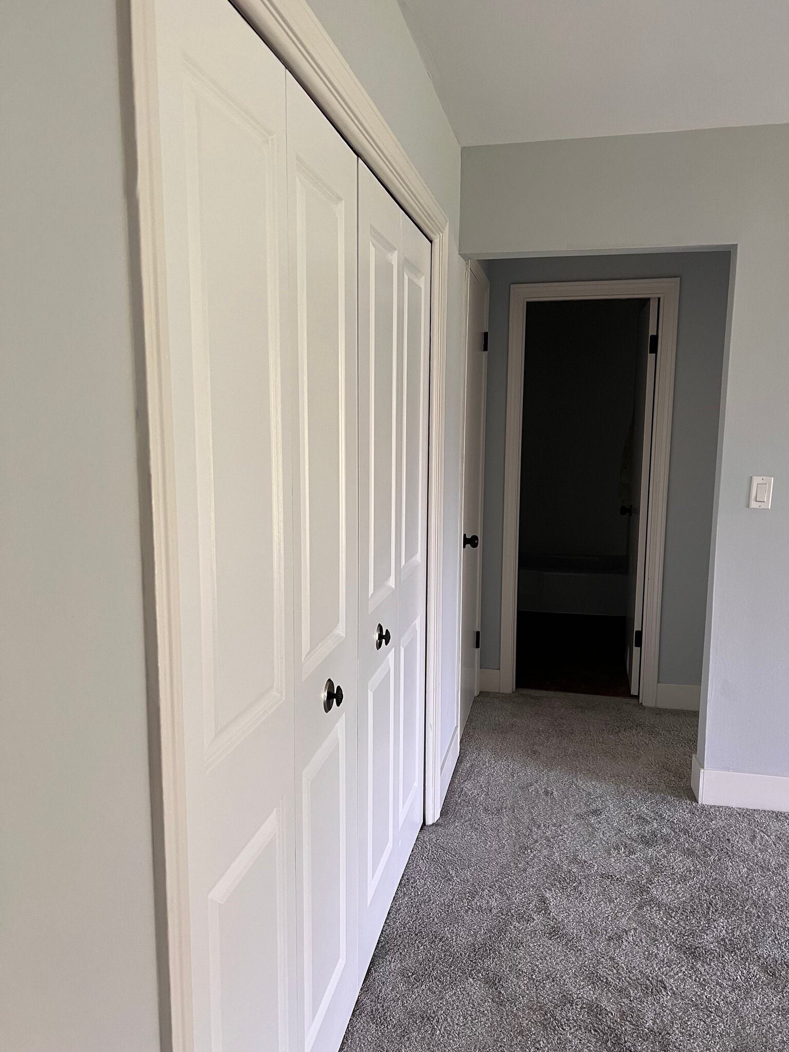 Building Photo - 707 Falcon Dr
