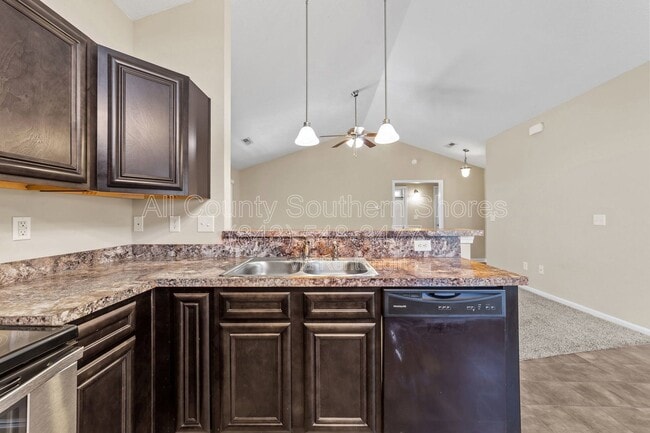 Building Photo - 240 Ackerman Dr