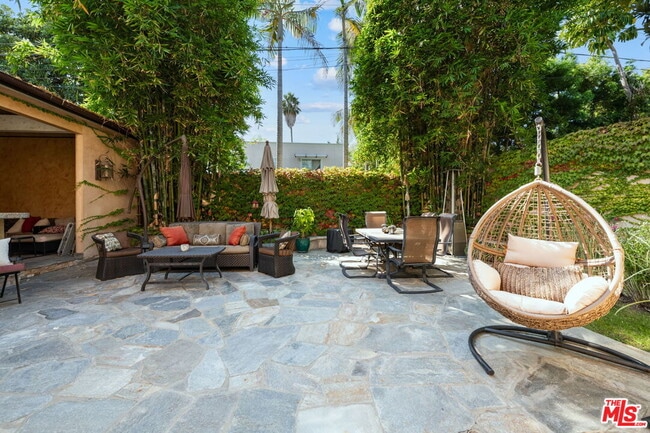 Building Photo - 2023 Parnell Ave