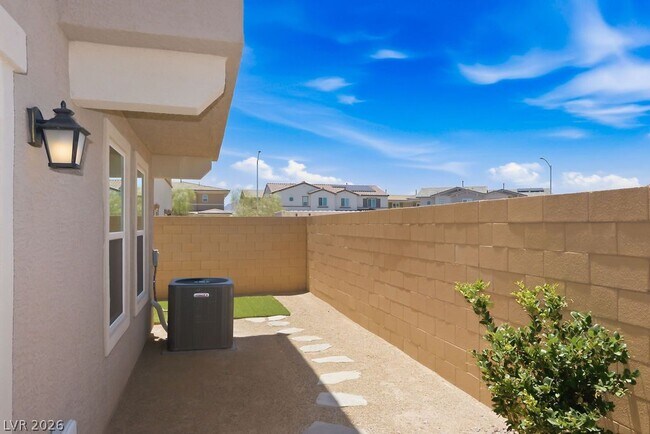 Building Photo - 913 Cadence View Way