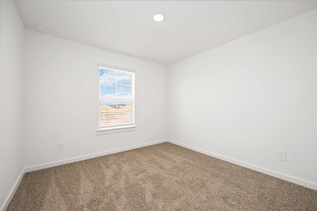 Building Photo - 31622 Farlam Farms Trl