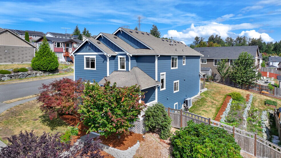 Building Photo - 1502 Portobello Ave