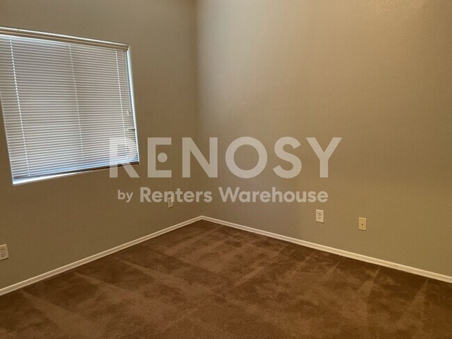 Building Photo - Your New 3 BD/2 BA Home in Surprise!