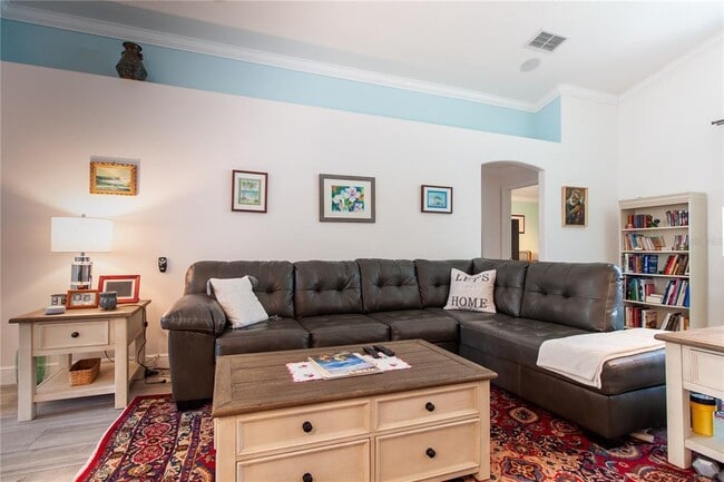 Building Photo - 16204 Nottingham Park Way