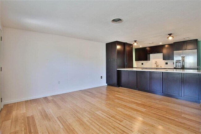 Building Photo - 7355 Cass Cir