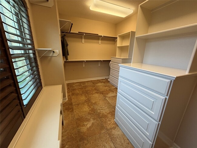 Building Photo - 28264 Rose Ln