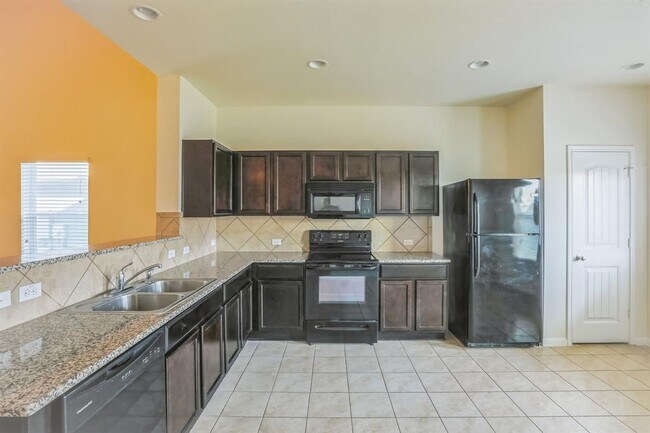 Building Photo - 104 Navidad River Dr