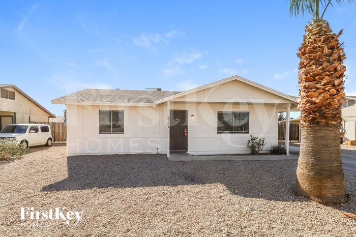 Primary Photo - 8761 W Ironwood Dr