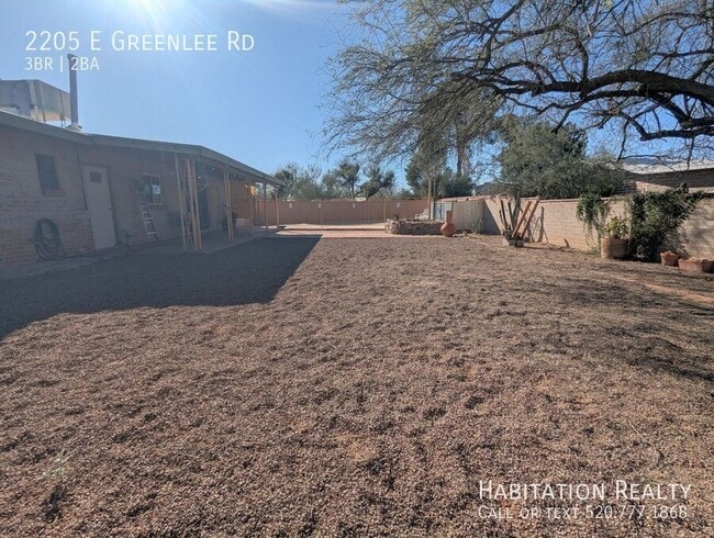 Building Photo - 2205 E Greenlee Rd