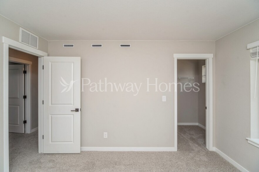 Building Photo - 9403 Yampa Ct