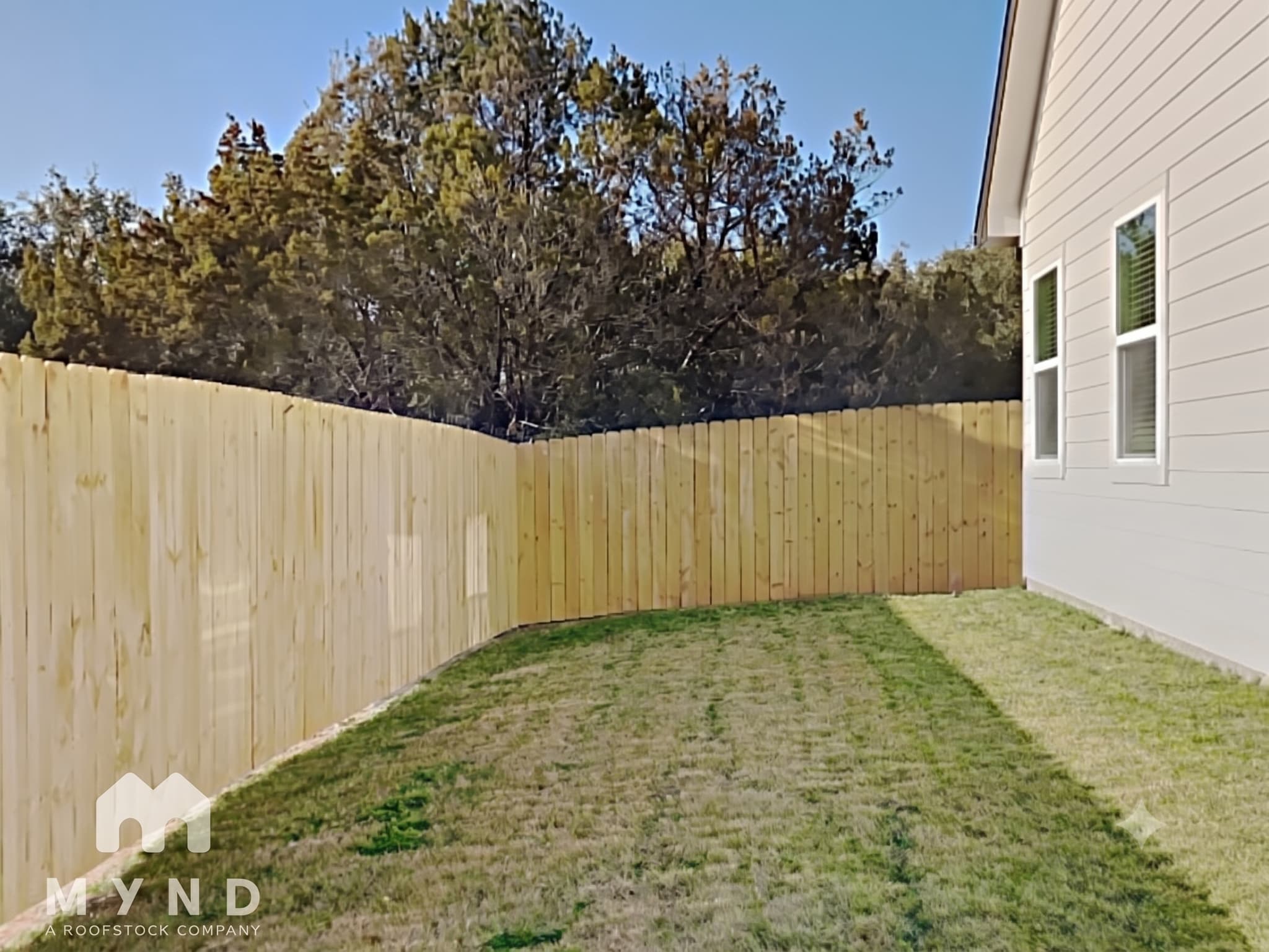 Building Photo - 5612 San Jacinto Dr