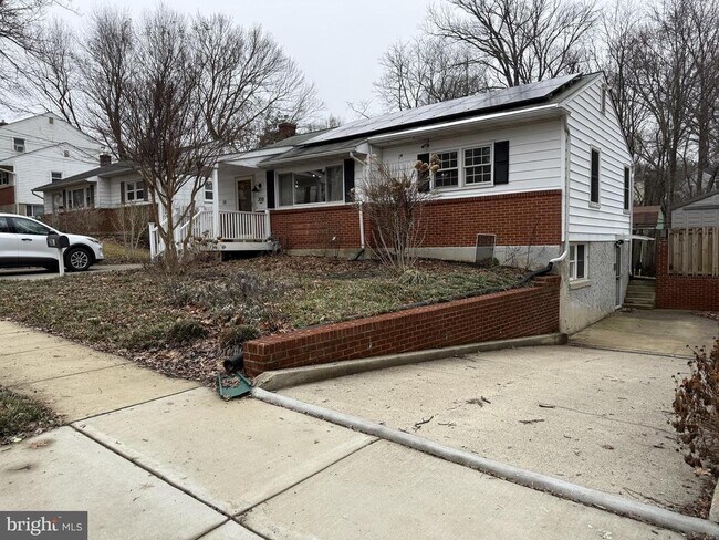 Building Photo - 308 Clagett Dr