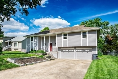 Building Photo - 15211 Navaho-