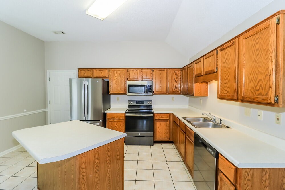 Building Photo - 7625 Dexter Park Dr