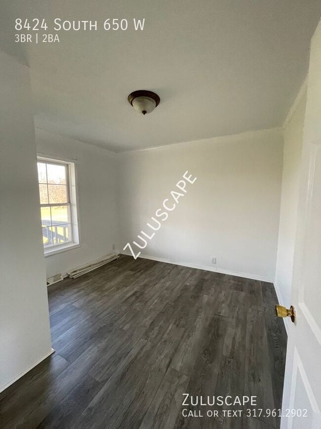 Building Photo - Half Off First Month Rent! 8424 s. 650W / ...