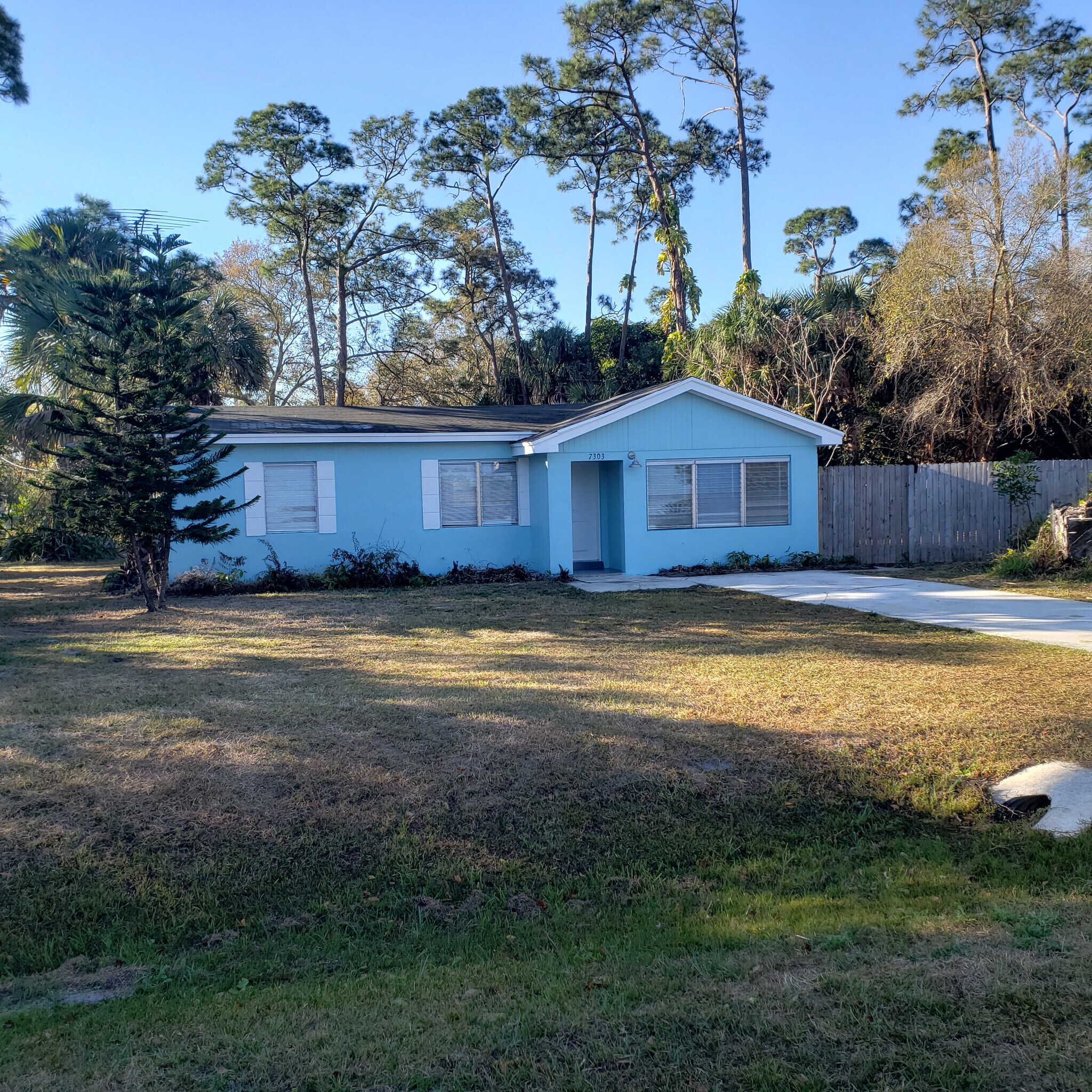 Building Photo - 7303 Roberts Rd
