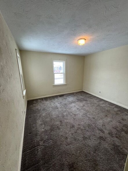 Building Photo - 310 South St