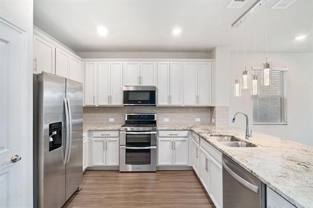 Building Photo - 1820 Cinnamon Trl