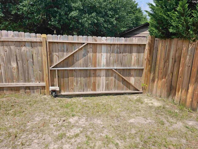 Building Photo - 10 Cinda Leigh Ct