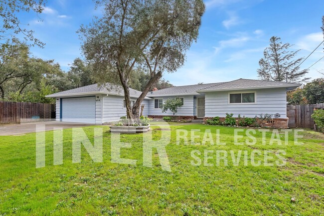 Building Photo - 6218 Stanley Ave