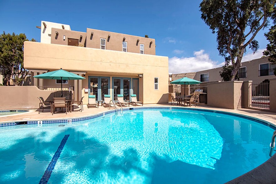 Building Photo - Villas at Carlsbad